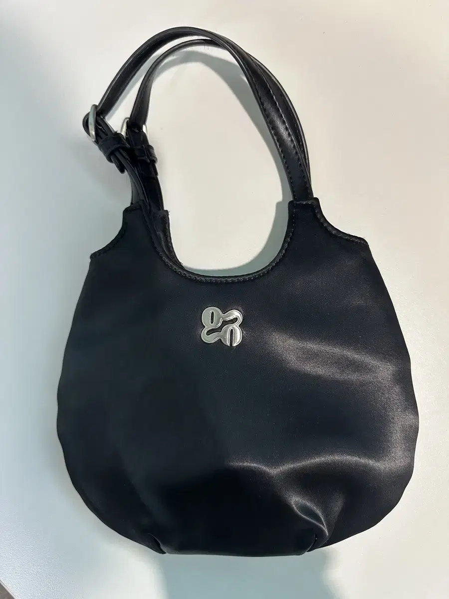 글로니 본토트백 블랙 glowny bonn tote bag black