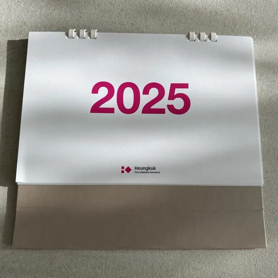 2025년 탁상 달력 캘린더