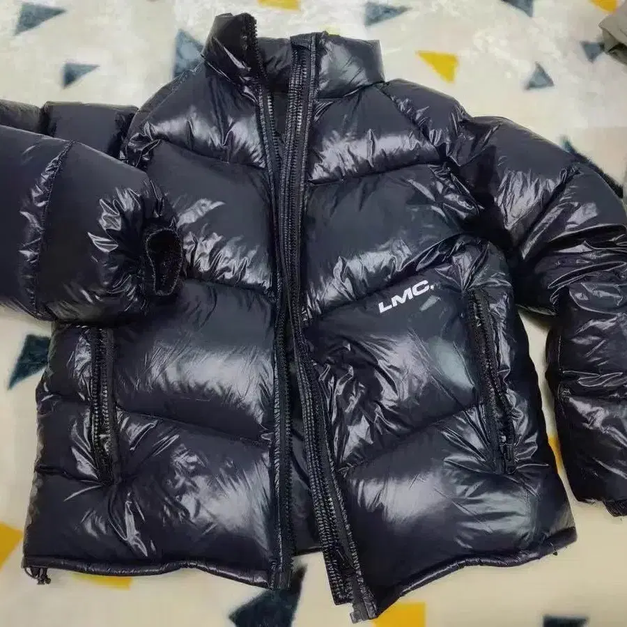 LMC 엘엠씨 OG GLOSSY PUFFER 패딩