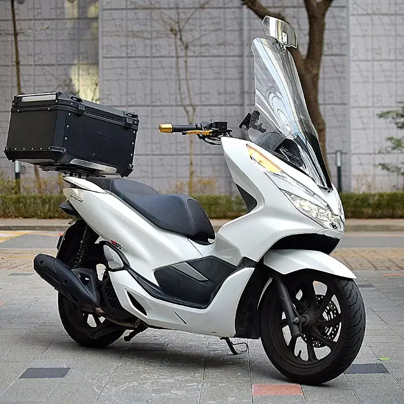 18년식 혼다 pcx125  알탑셋팅 판매합니다.