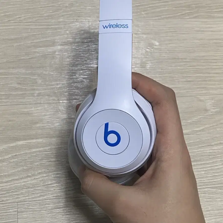 Beats Solo3 Wireless 화이트