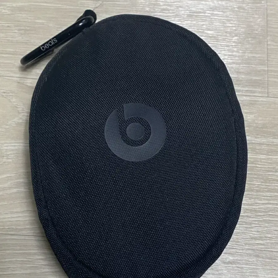 Beats Solo3 Wireless 화이트