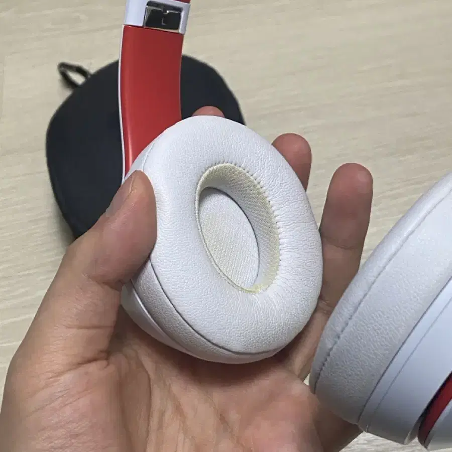 Beats Solo3 Wireless 화이트