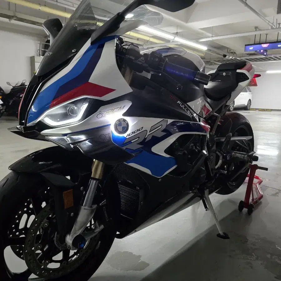 bmw s1000rr. 20년식 2만