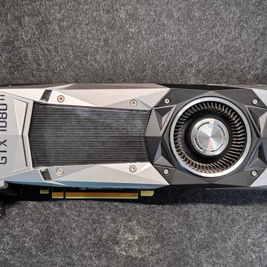 ZOTAC GTX1080TI 11gb 파운더스 에디션 팝니다