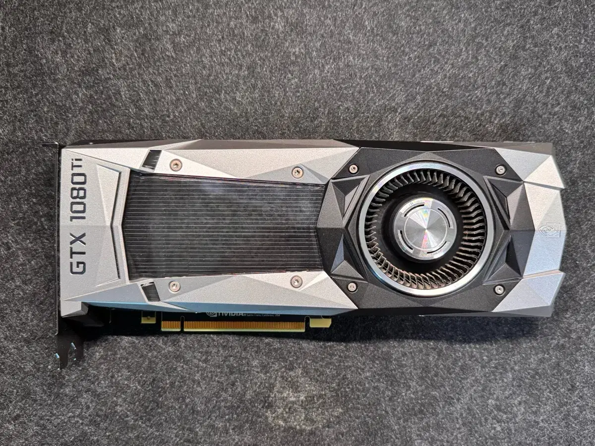 ZOTAC GTX1080TI 11gb 파운더스 에디션 팝니다