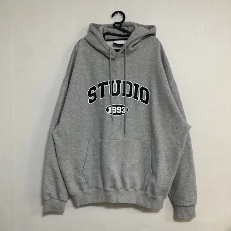 L 1993STUDIO 프린팅 후드티