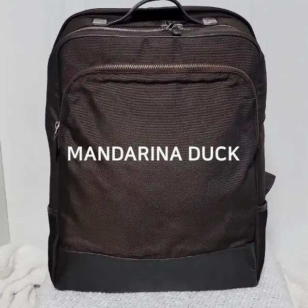 MANDARINA DUCK 만다리나덕 백팩