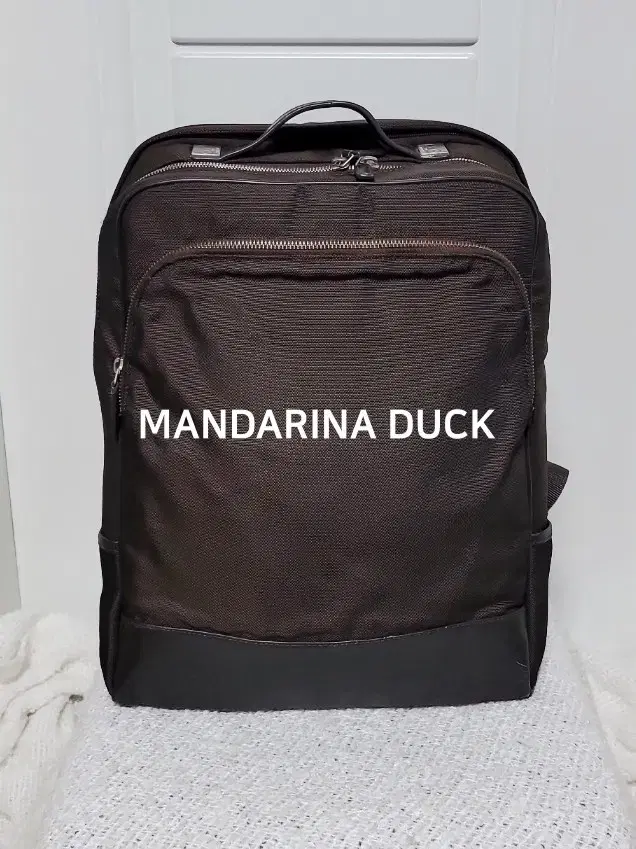 MANDARINA DUCK 만다리나덕 백팩