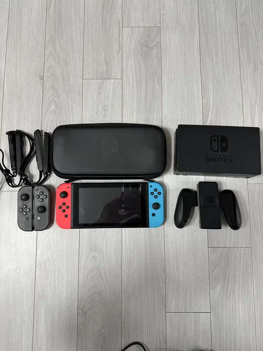 Nintendo Switch + Animal Crossing