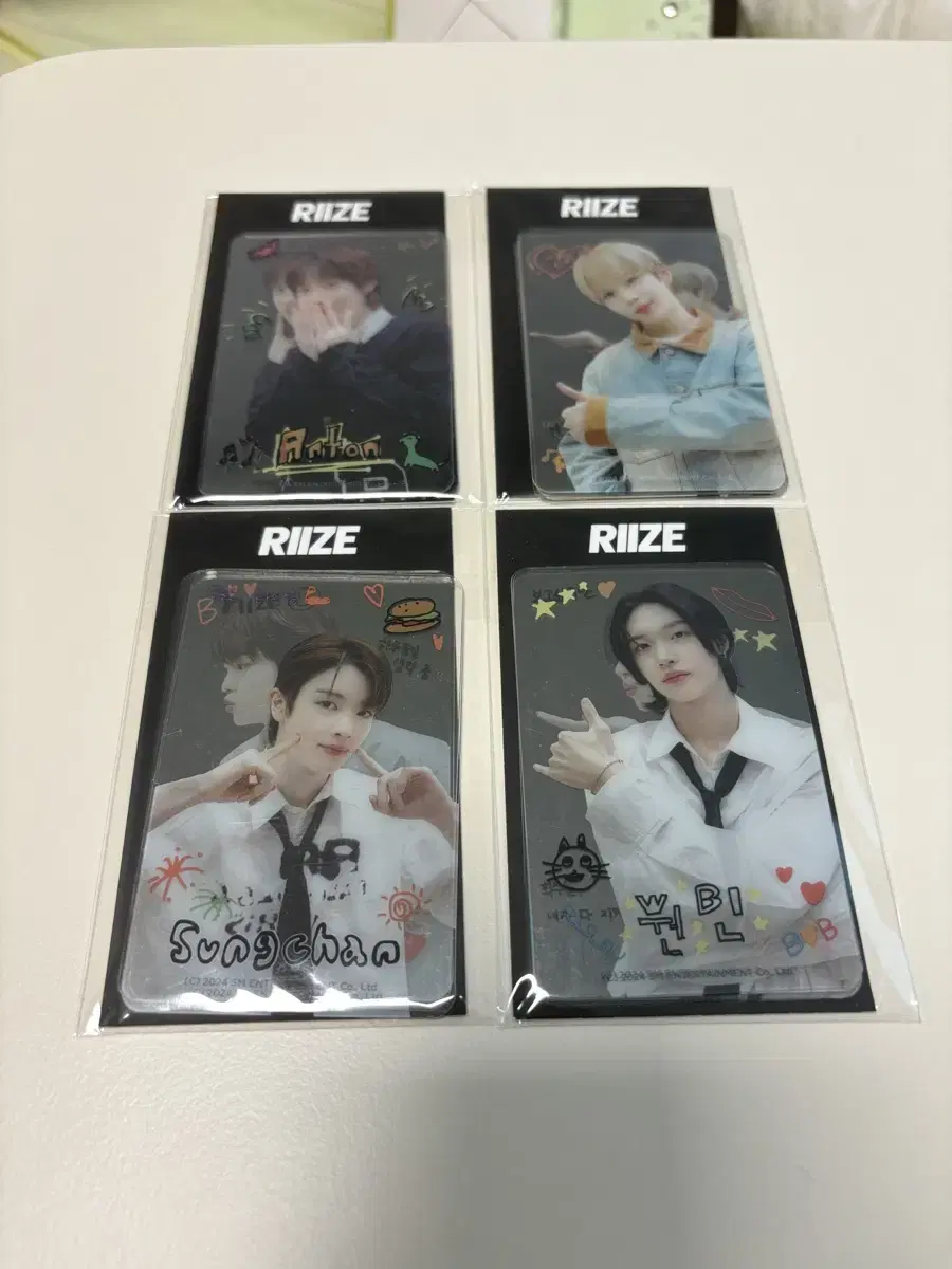 Rize merchandise layered photo card (Shotaro, Sungchan, Wonbin, Chanyoung)