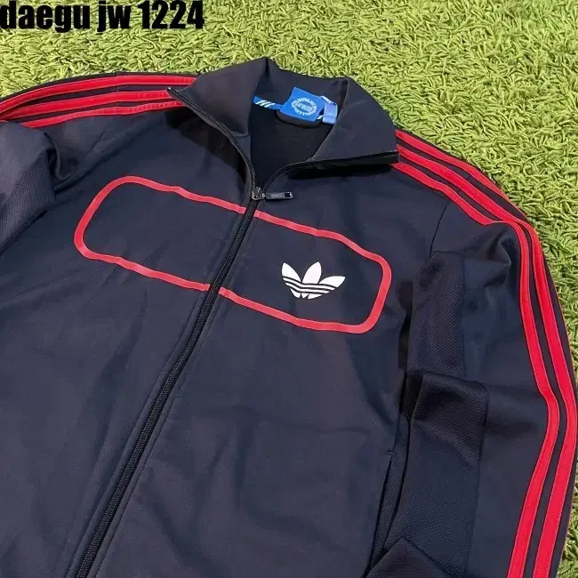 110 ADIDAS ZIPUP 아디다스 집업