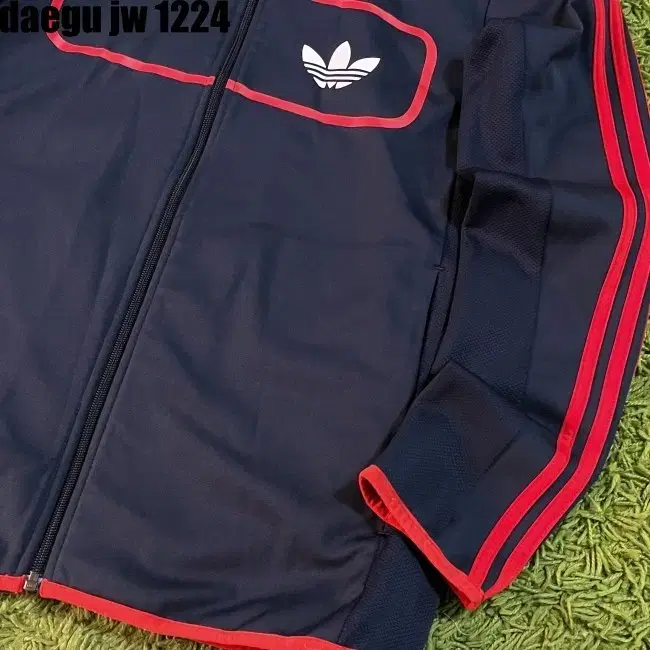 110 ADIDAS ZIPUP 아디다스 집업