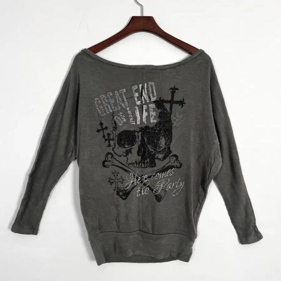 Rich or Die Dolman Sleeve