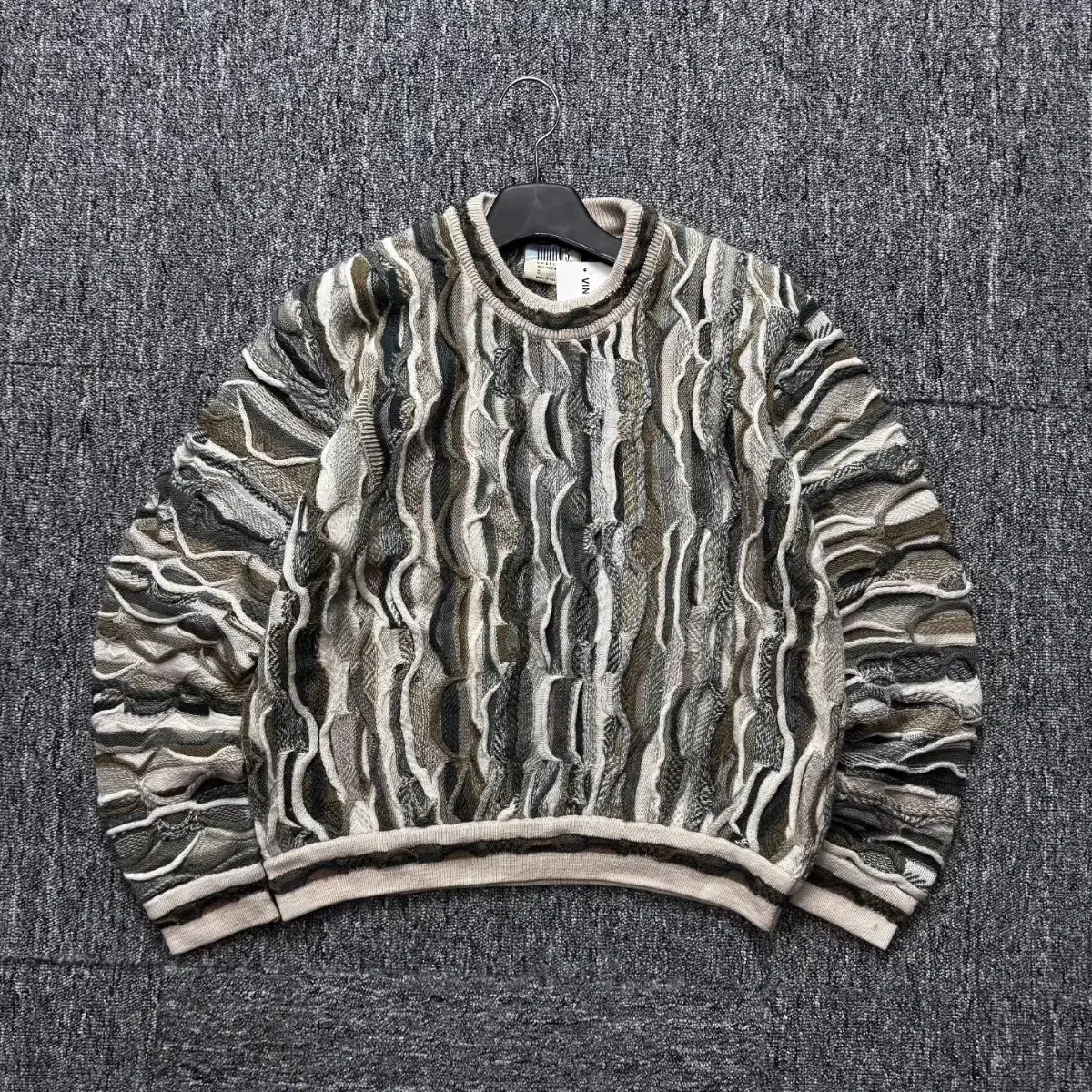 RIMNOS Original Cable Sweater