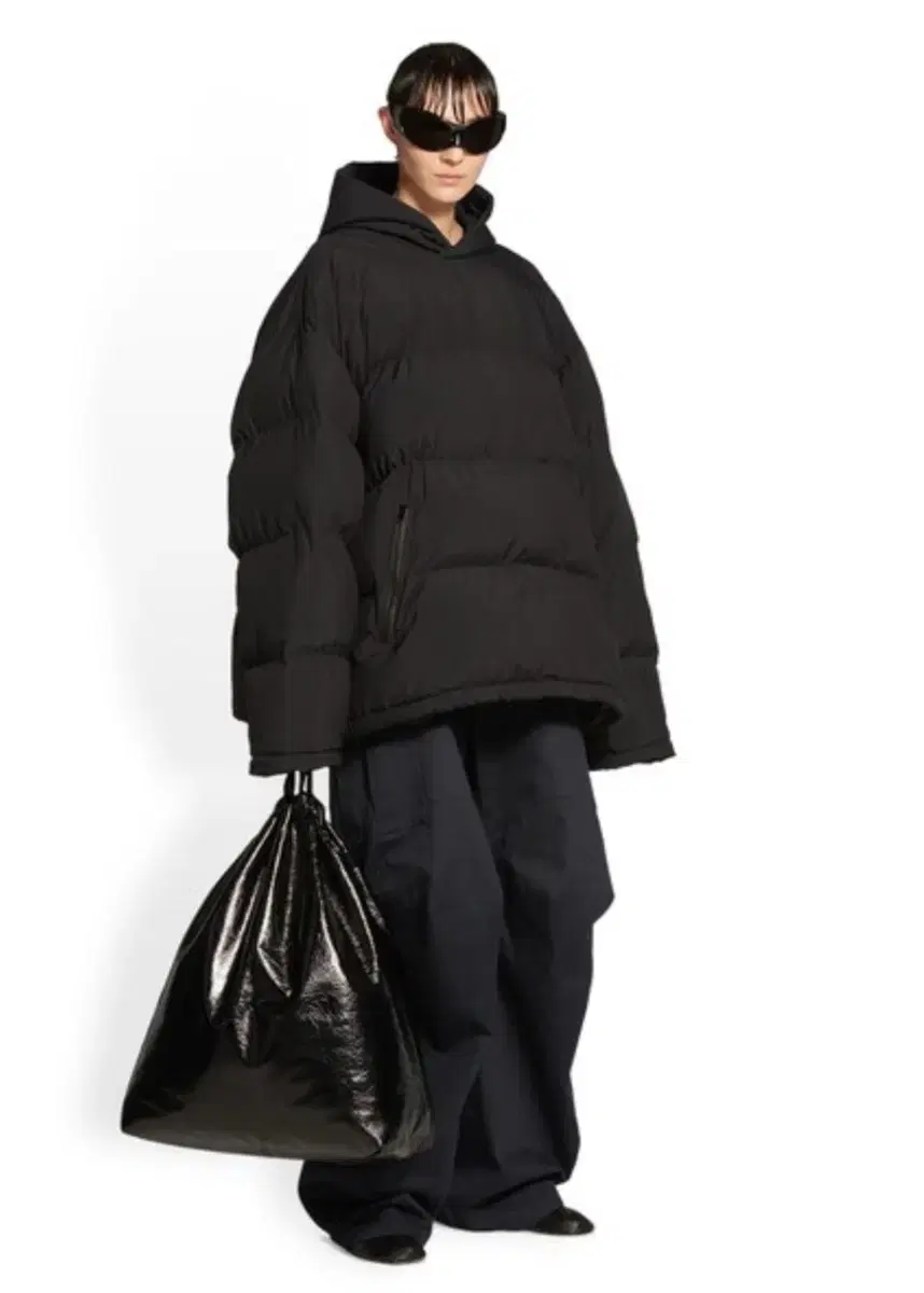 발렌시아가 Sporty B 풀오버 Puffer 4size