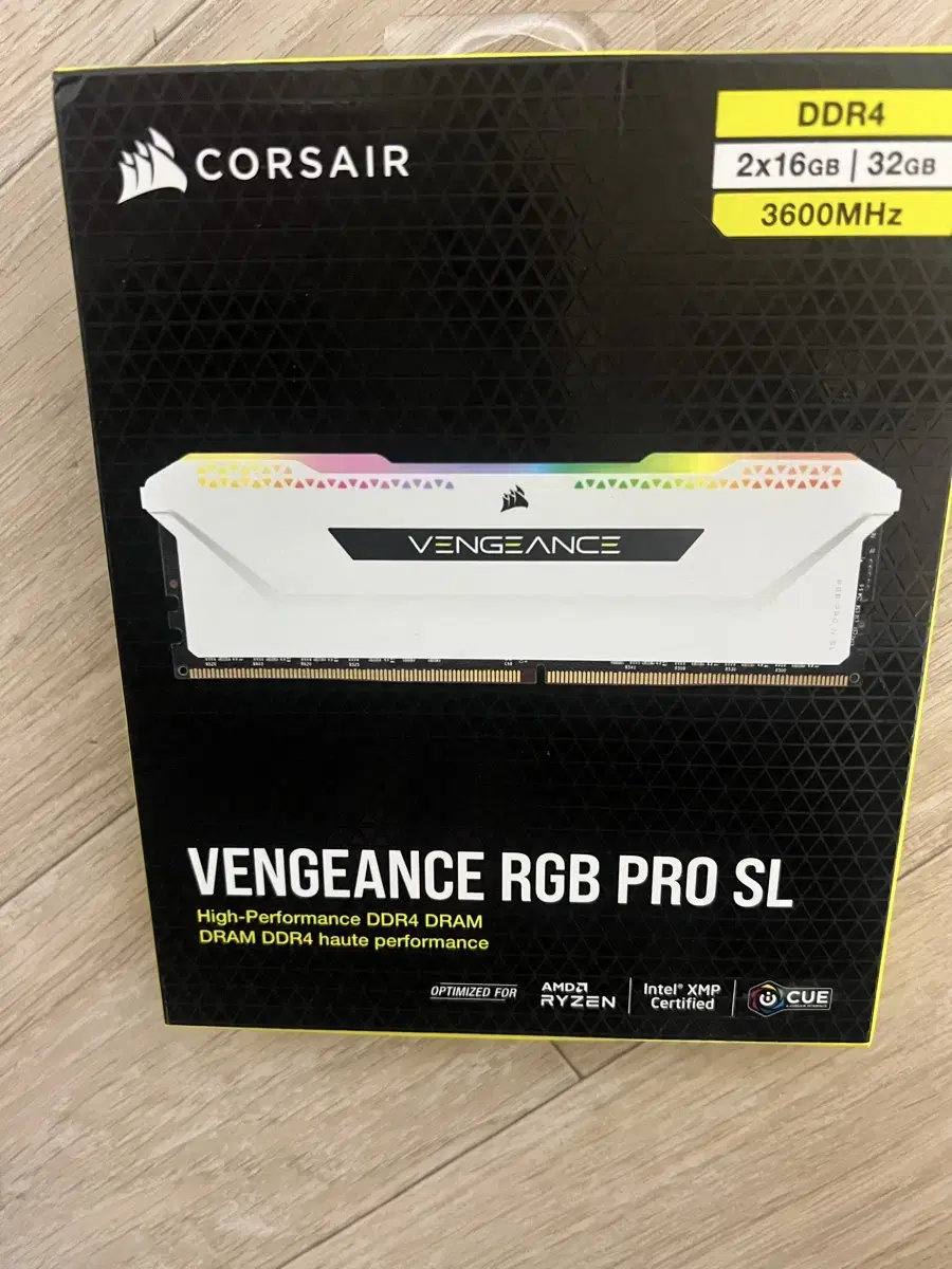 커세어 벤젠스 RGB PRO Sl 32기가 팝니다