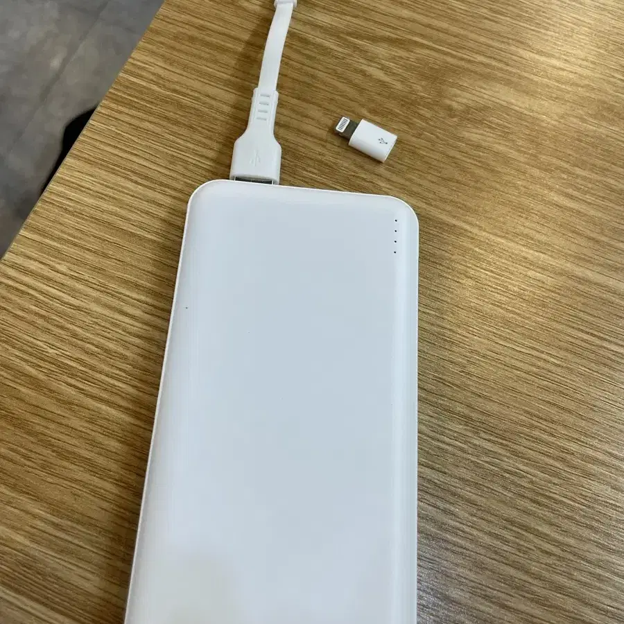 슬림 듀얼 보조배터리/10000mAh+c타입케이블+8핀젠더