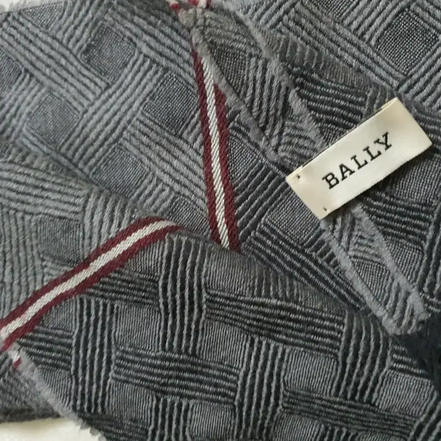 BALLY 발리 머플러