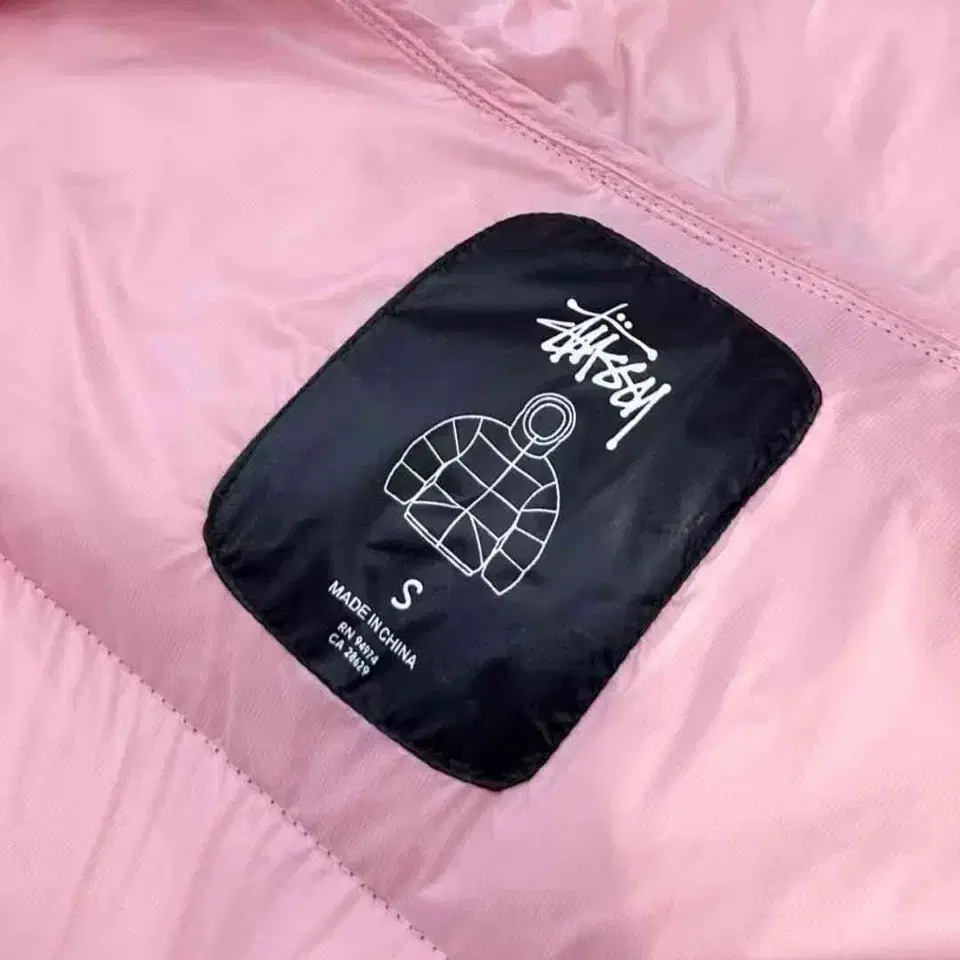 Stussy 스투시 다운 숏패딩 자켓 후드 패딩