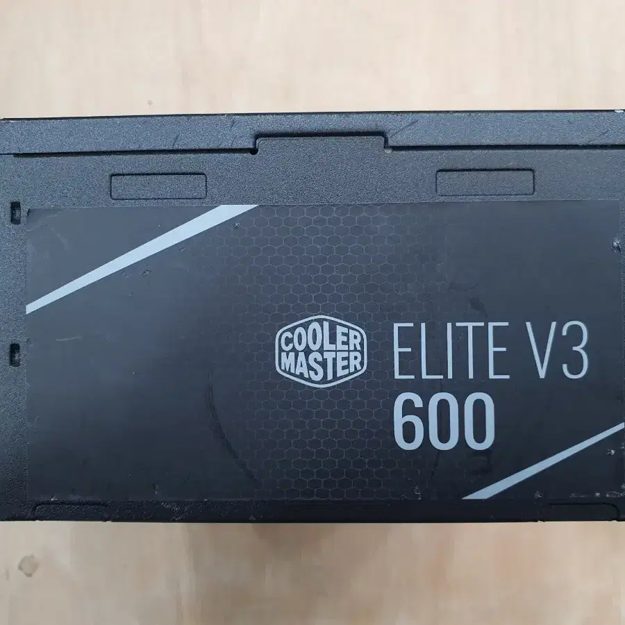 쿨러마스터 ELITE V3 600W ATX 파워서플라이 그래픽카드 8핀2