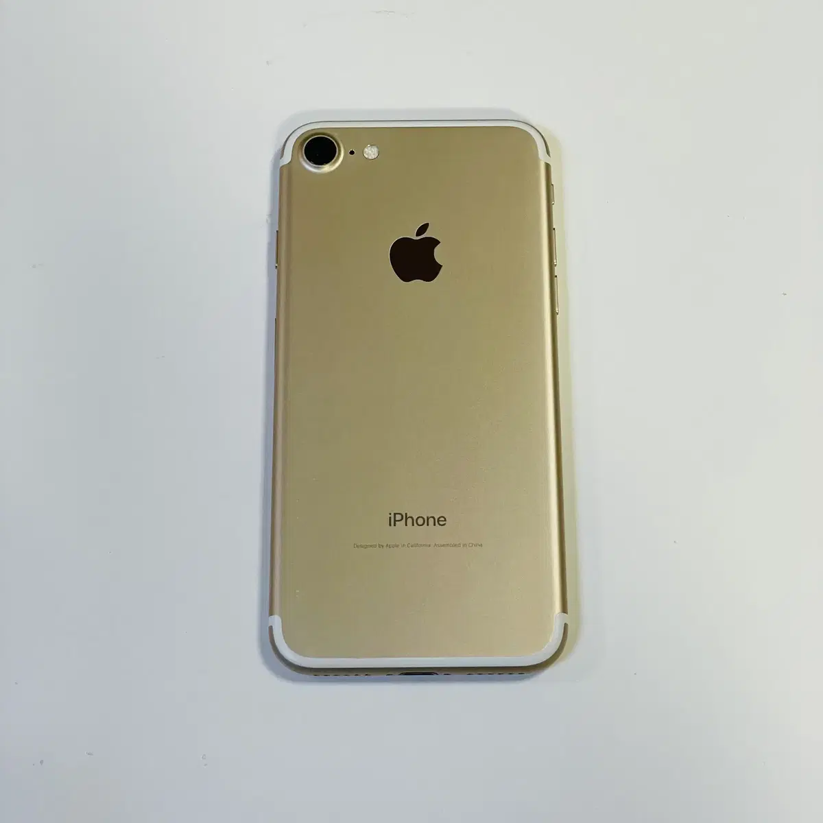 [333306] iPhone 7 32G Gold Air for sale