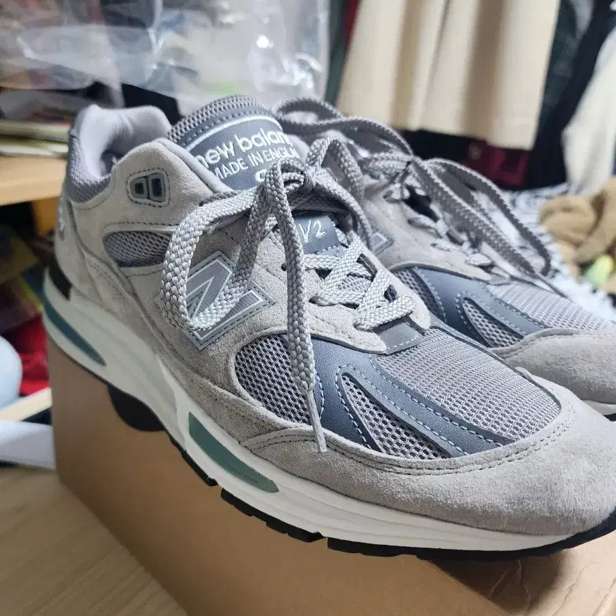 뉴발란스991v2 그레이 270 made in england