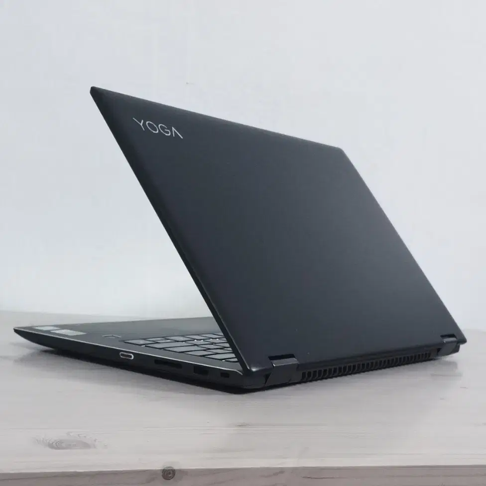 레노버 YOGA 520 / i7-8550U / SSD 250GB