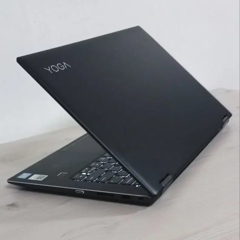 레노버 YOGA 520 / i7-8550U / SSD 250GB