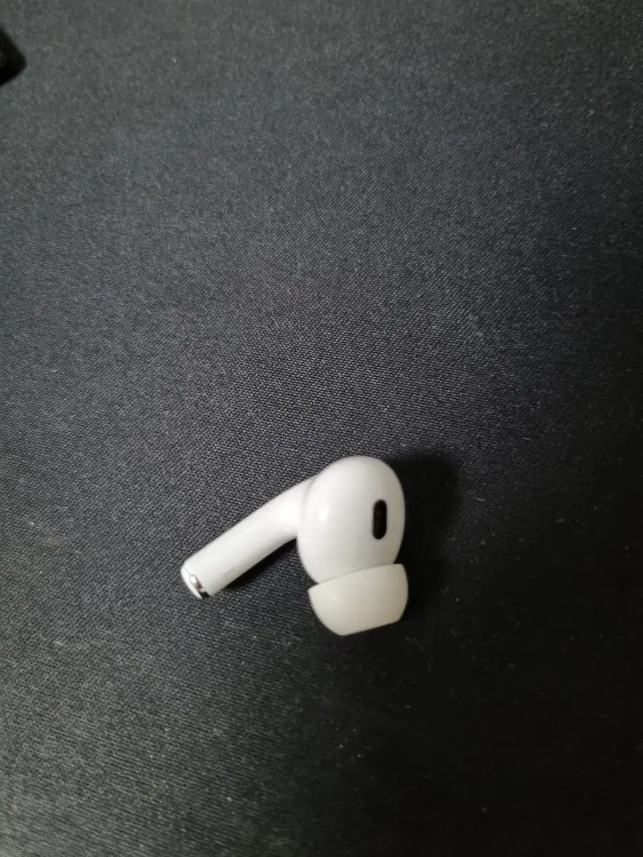 AirPods Pro2 8-pin type left unit