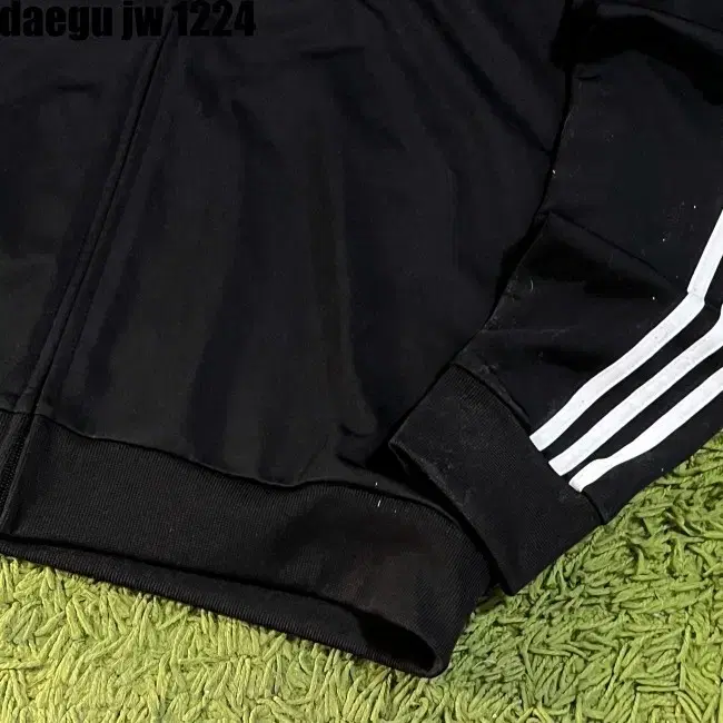 XL ADIDAS ZIPUP 아디다스 집업