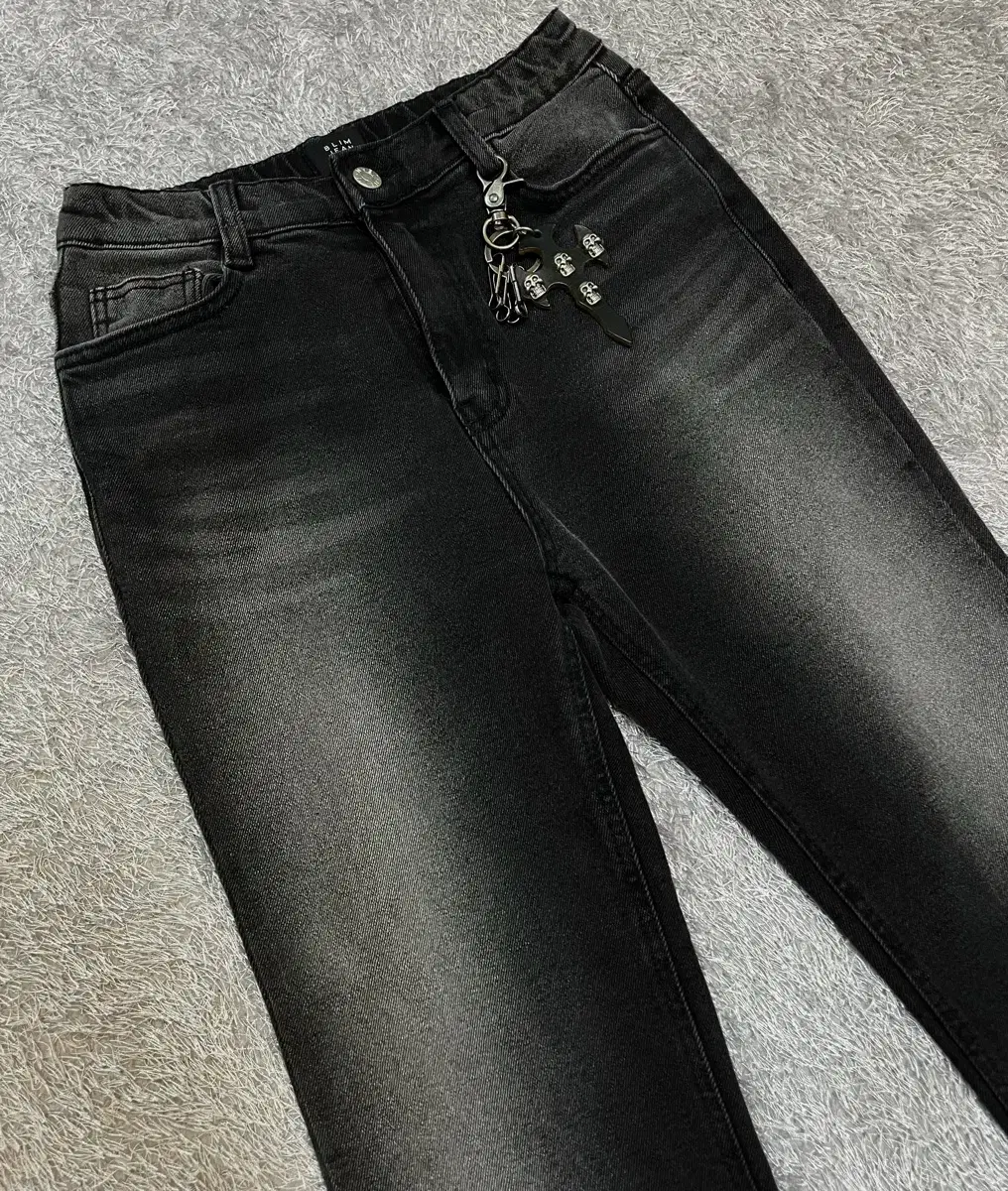 BLACK DENIM PANTS