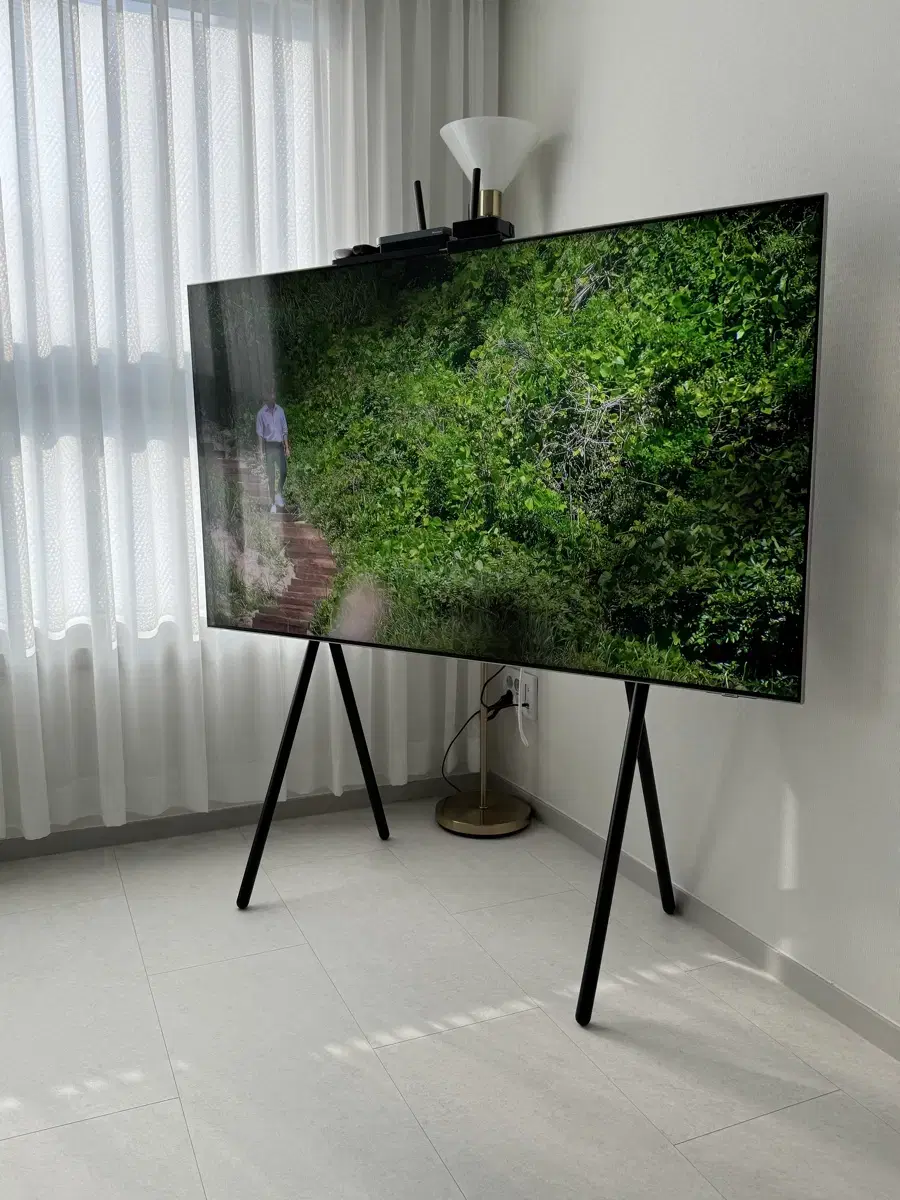 삼성 티비 65인치 NEO QLED 4K QNB8 거치대 포함