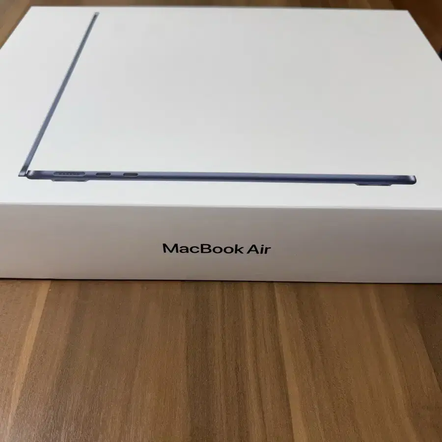 MacBook Pro 14 & MacBook Air 13