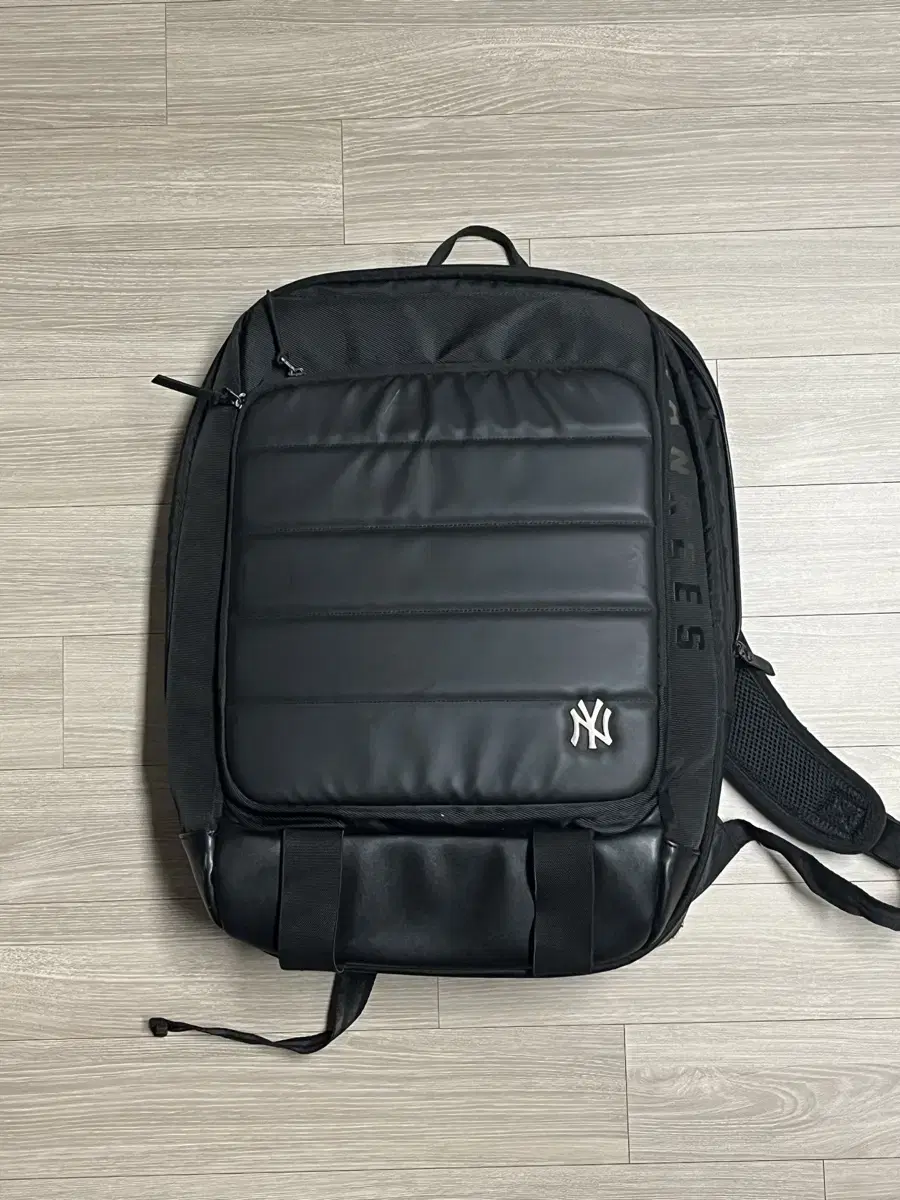 New York Yankees New Era Backpack