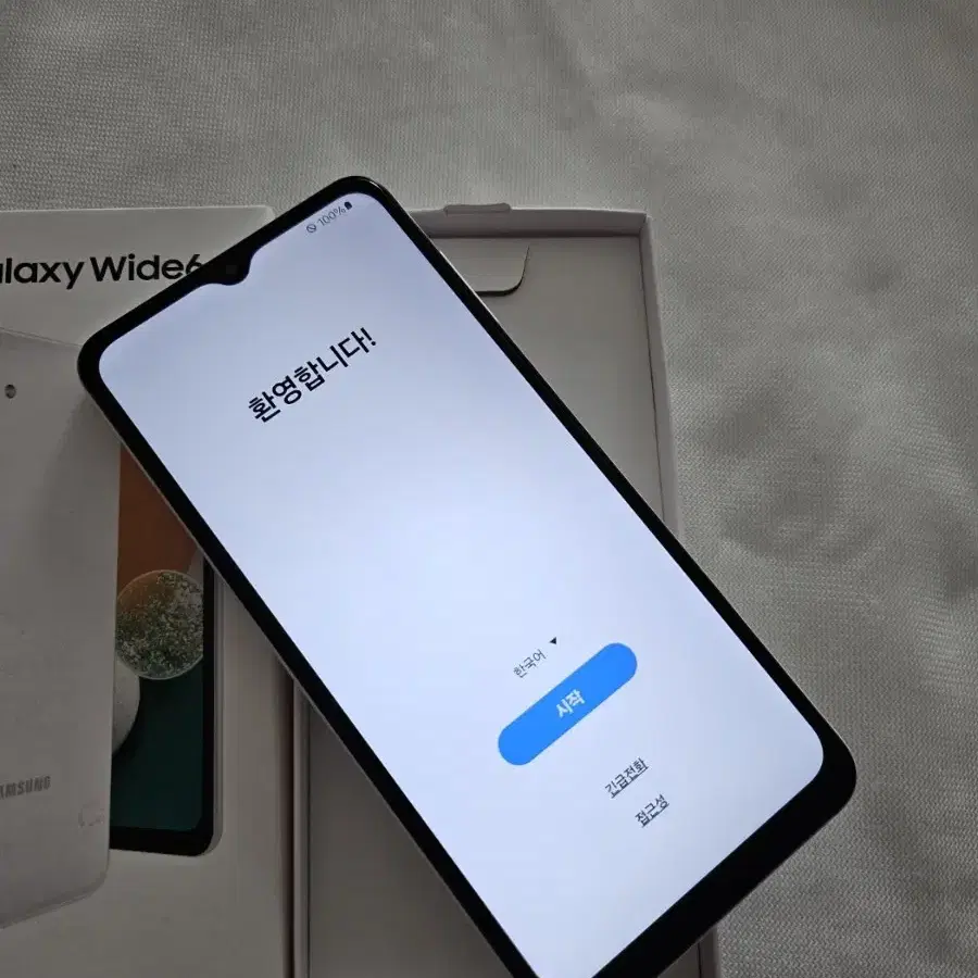 새폰급)갤럭시 와이드6 화이트 박스 + 케이스