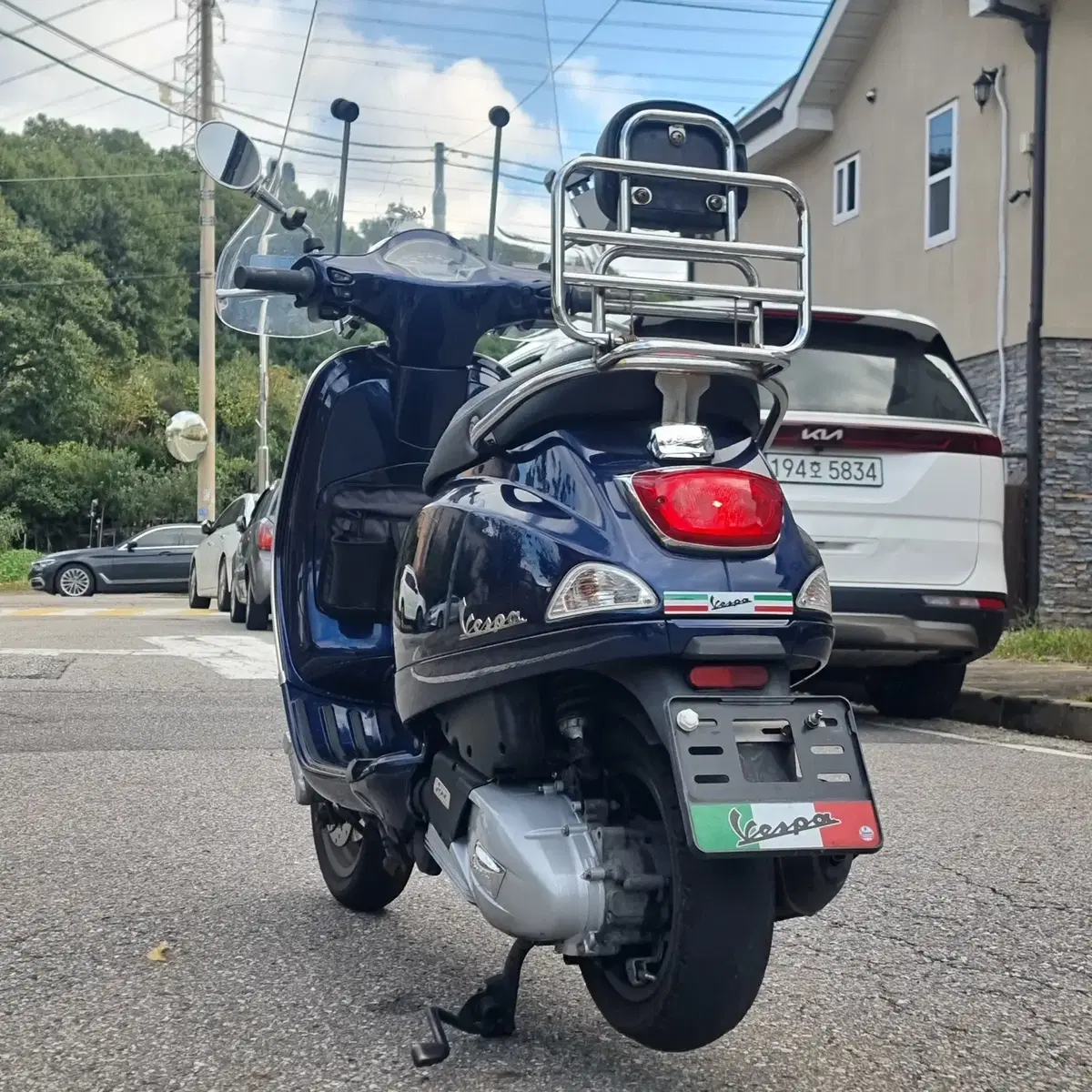 베스파 LX125 21년형 1만km 출퇴근 스쿠터 저렴하게 판매합니다.