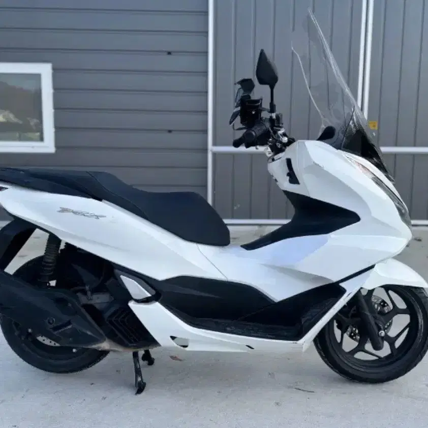 혼다 PCX ABS 2022년식 56,@@@km 판매합니다