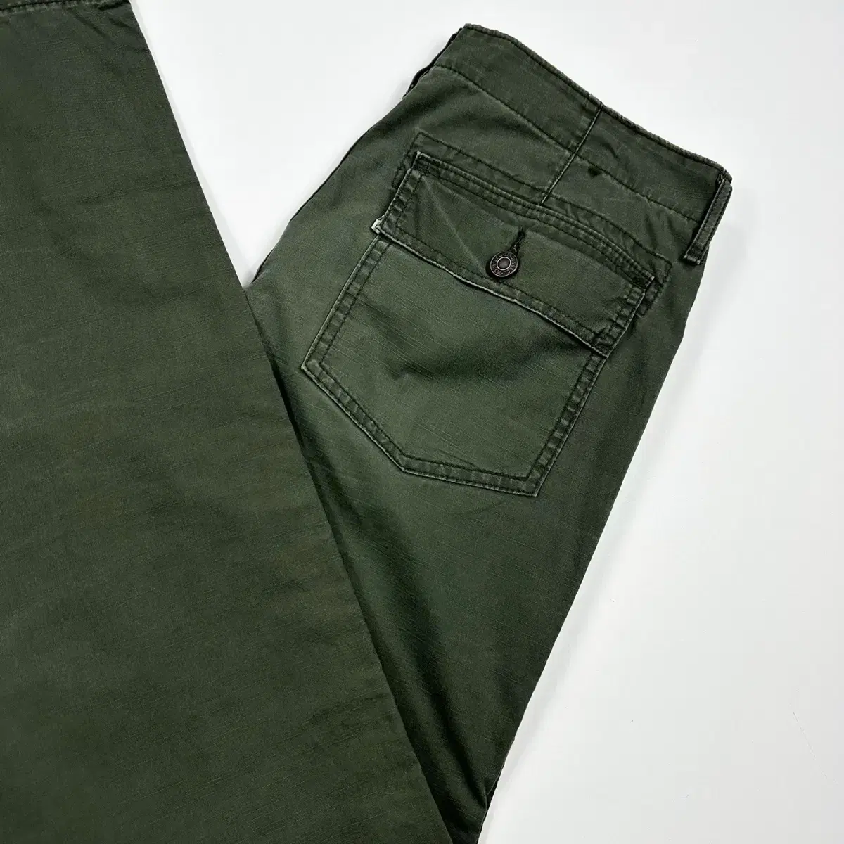 Levi's Original Khaki Cargo Chino Pants (32")