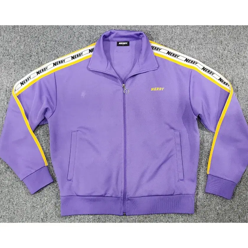 ジャージ NERDY Embroidered Logo NY Track Top Purple MUSINSA | NERDY Embroidered Logo NY Track Top Purple
