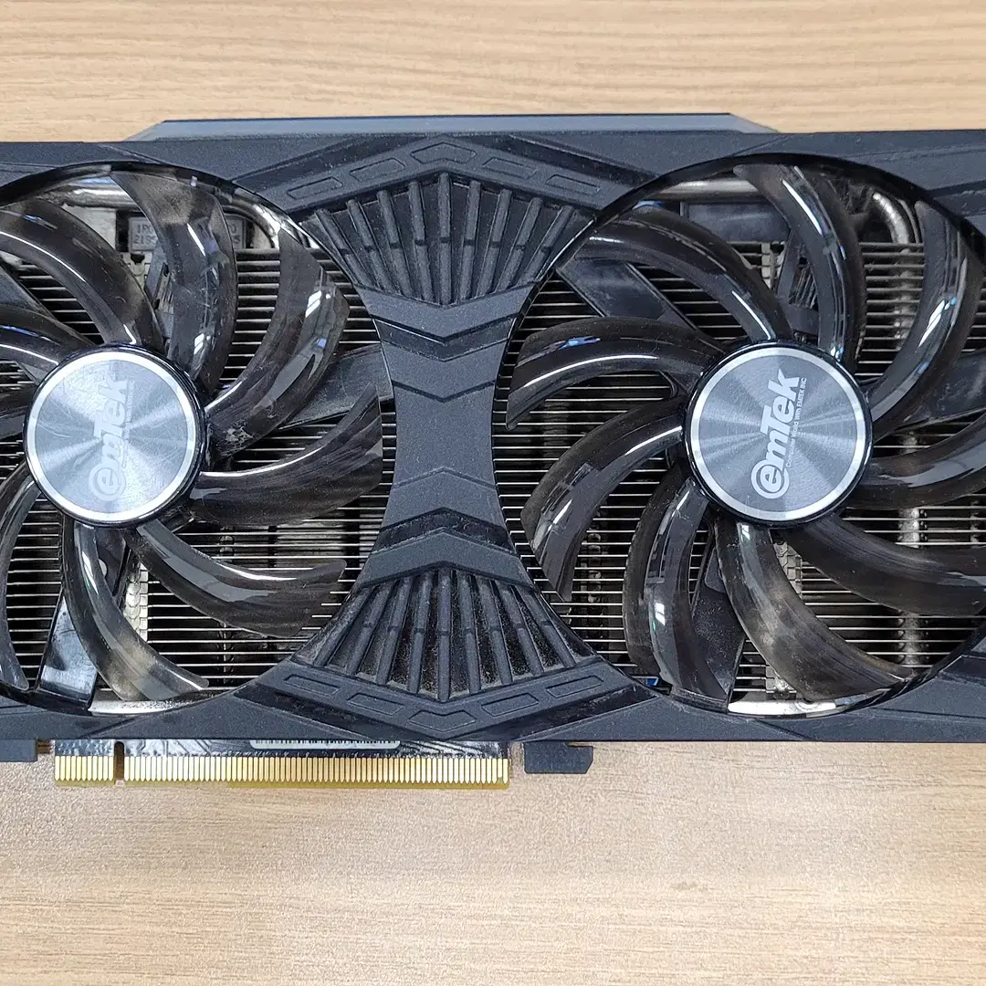 이엠텍  지포스 RTX 2060 SUPER STORM X Dual 8GB