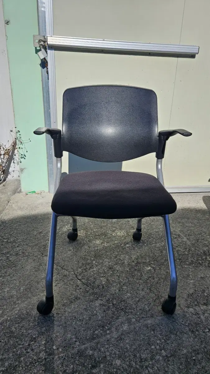 Office chair (we'll ship it to you)