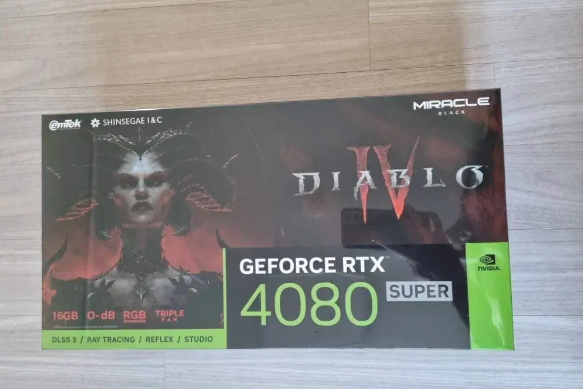 그래픽카드 RTX 4080 SUPER MIRACLE 디아블로4 D6X