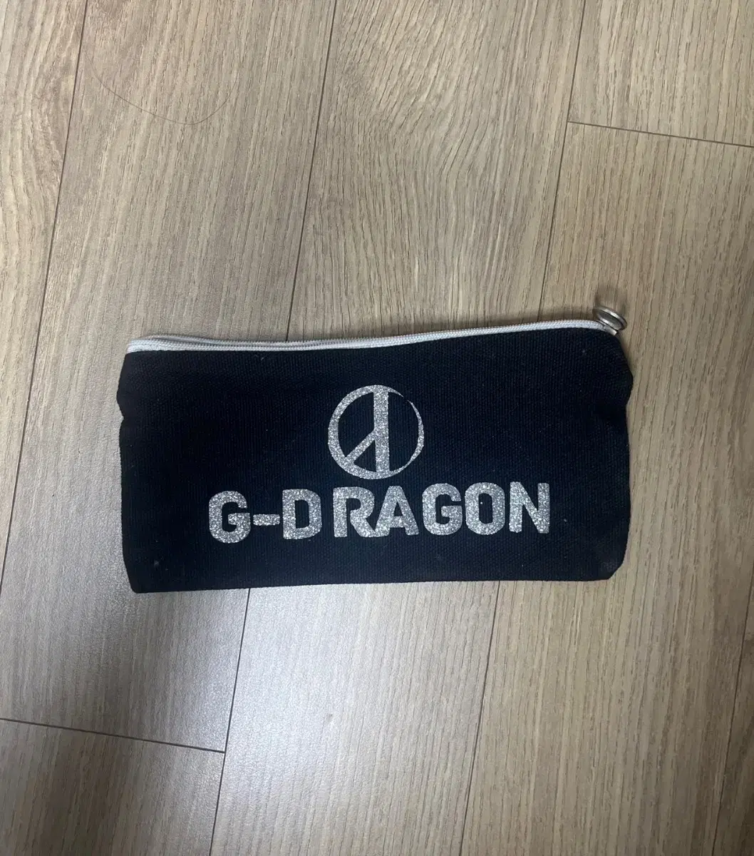 빅뱅 의류 굿즈 파우치 필통 지디 지드래곤 gd GD 권지용