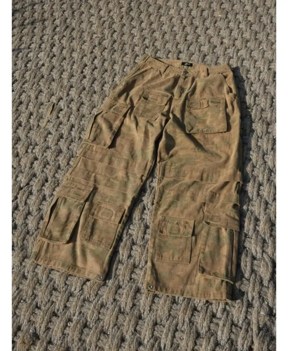 Forsakenstive Meshve Camo Cargo Pants[2]