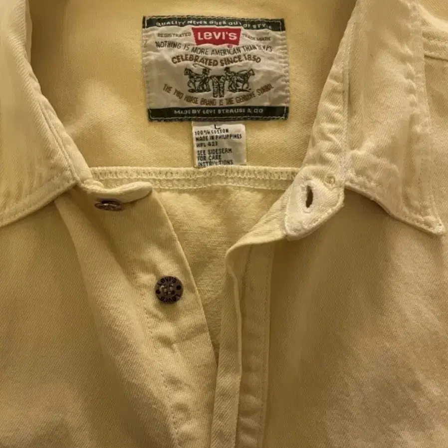 1990's Vintage Levis Shirt