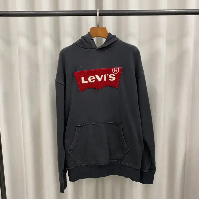 Levi's Big Logo Hoodie 95 A07349