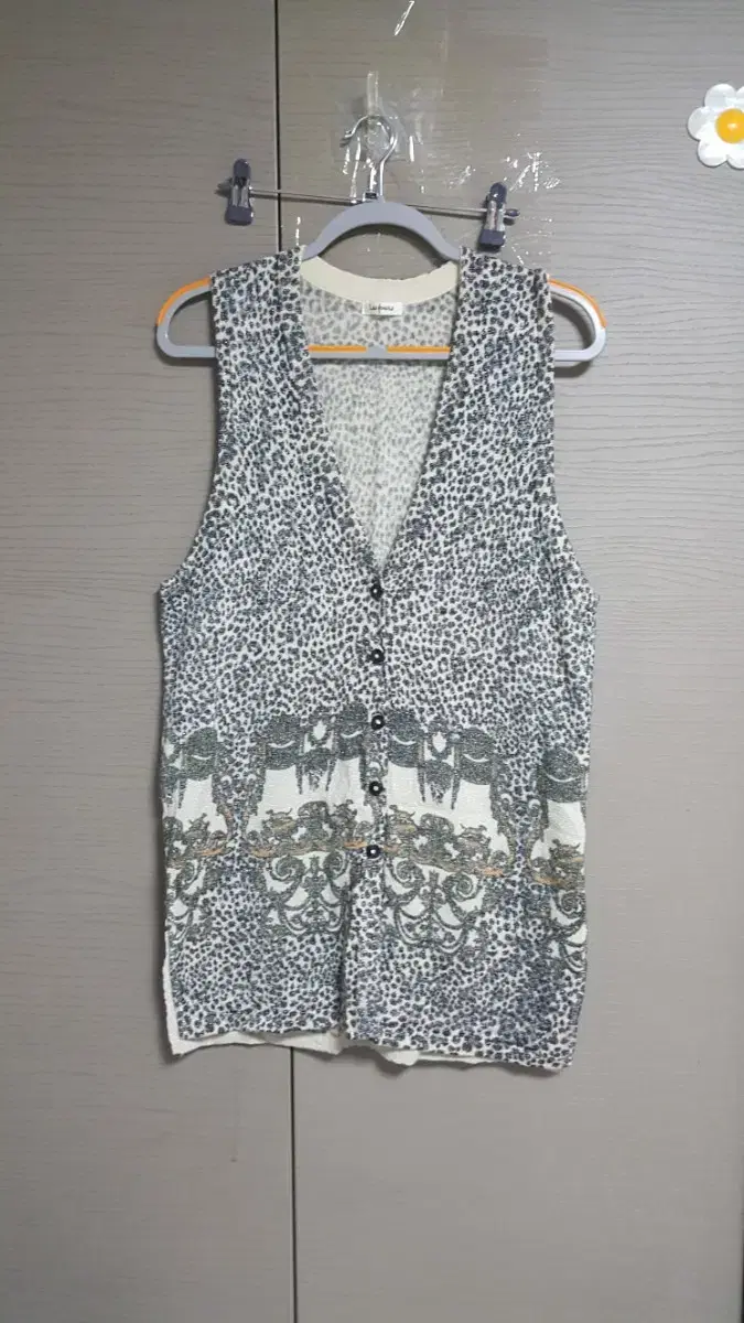 JapanImportedLuxuryVest