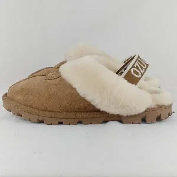 245 UGG 어그 양털슬리퍼 겨울신발