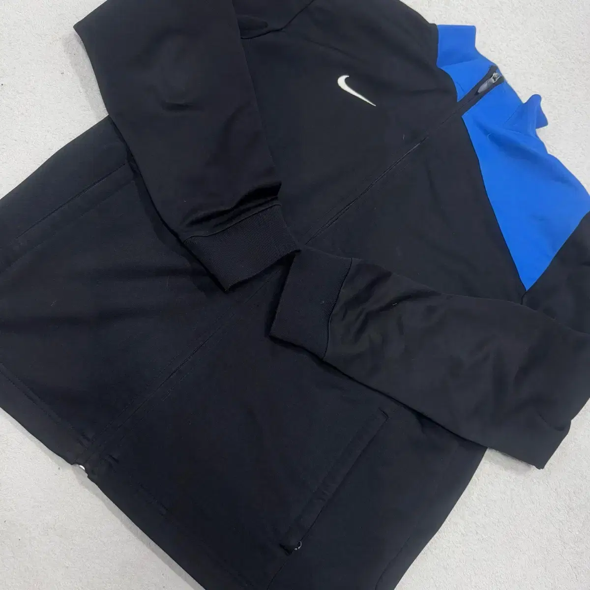 [Authentic,L]Nike Men's Training Zip Up. a3